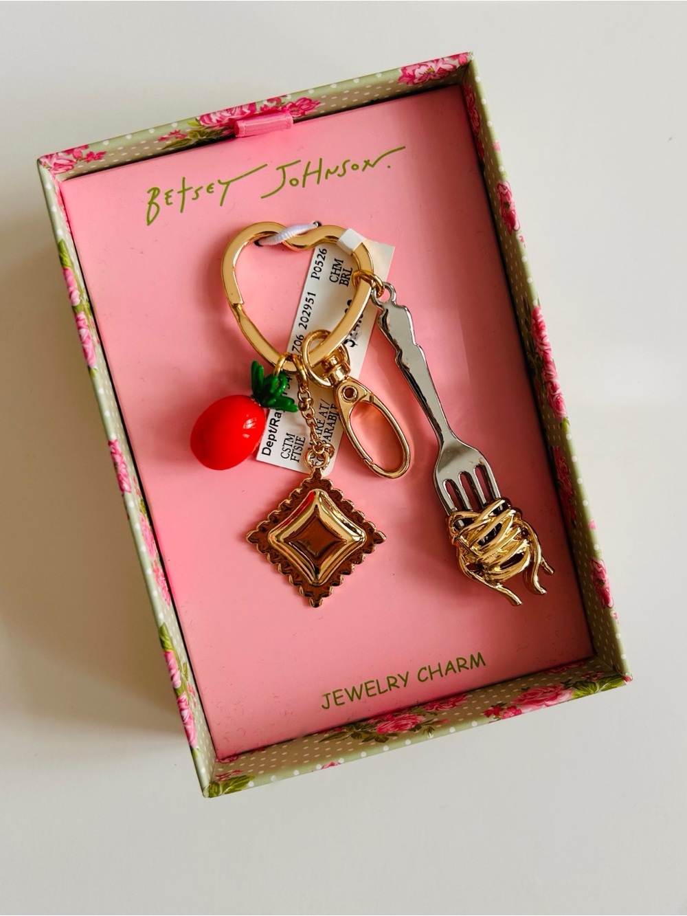 Betsey Johnson Gold Pasta, Fork & Red Tomato Charm Keychain Bag Charm Y2K Kitsch